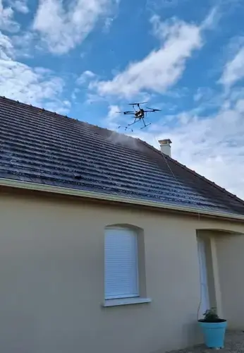 drone nettoyage toiture à Romorantin-Lanthenay - image 2
